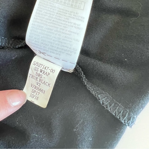 Gap Women’s Short Sleeve Wrap Dress True Black - Picture 5 of 9